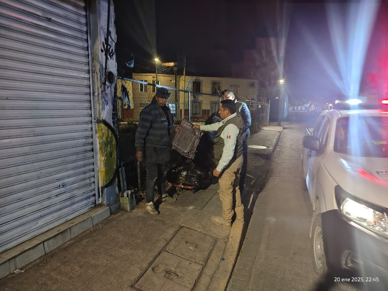 POR BAJAS TEMPERATURAS, GOBIERNO ESTATAL ENTREGA MÁS APOYO A LA POBLACIÓN