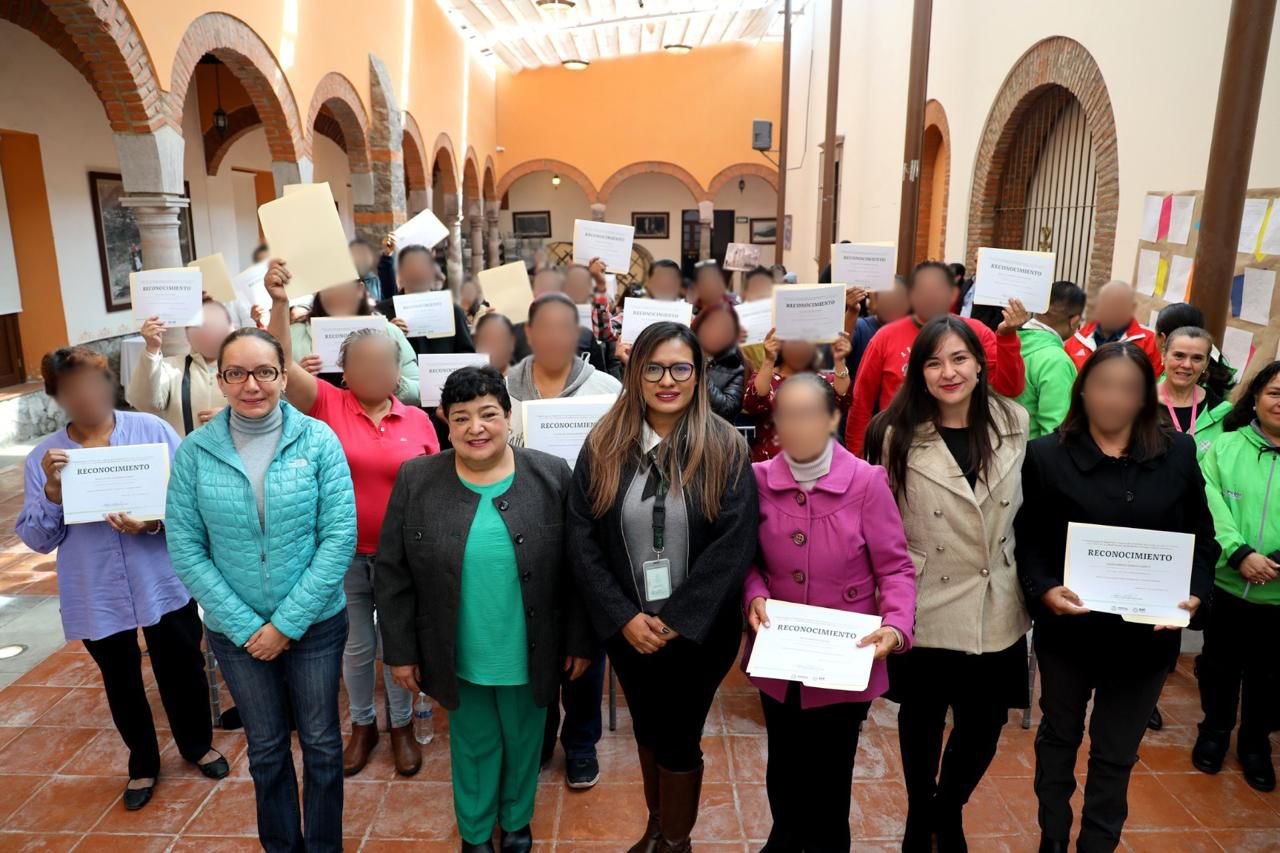DIF ESTATAL IMPARTE PLÁTICAS PARA LA MEDIACIÓN DE CONFLICTOS FAMILIARES