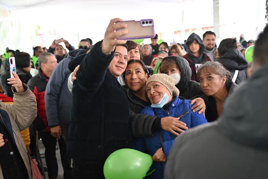 OBRAS DE RICARDO GALLARDO LLEVAN APOYO A LAS CUATRO REGIONES: FAMILIAS POTOSINAS