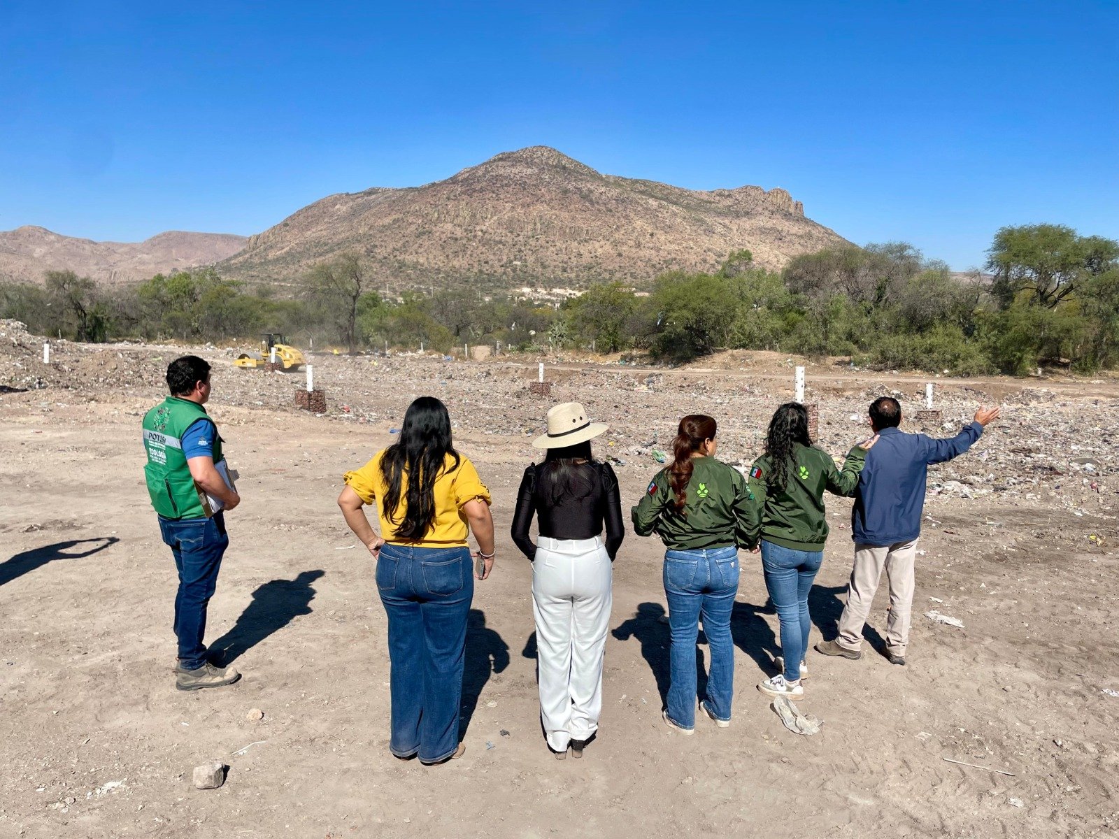 SUPERVISA EJECUTIVO REMEDIACIÓN DE TIRADERO CLANDESTINO EN SANTA MARÍA