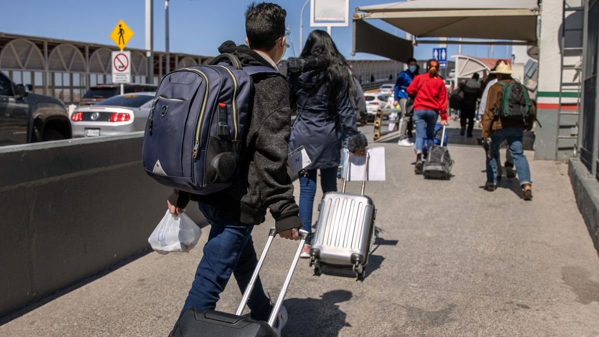 GOBIERNO DEL ESTADO RECONOCE CONTRIBUCIÓN DE LAS Y LOS PAISANOS EN ESTADOS UNIDOS