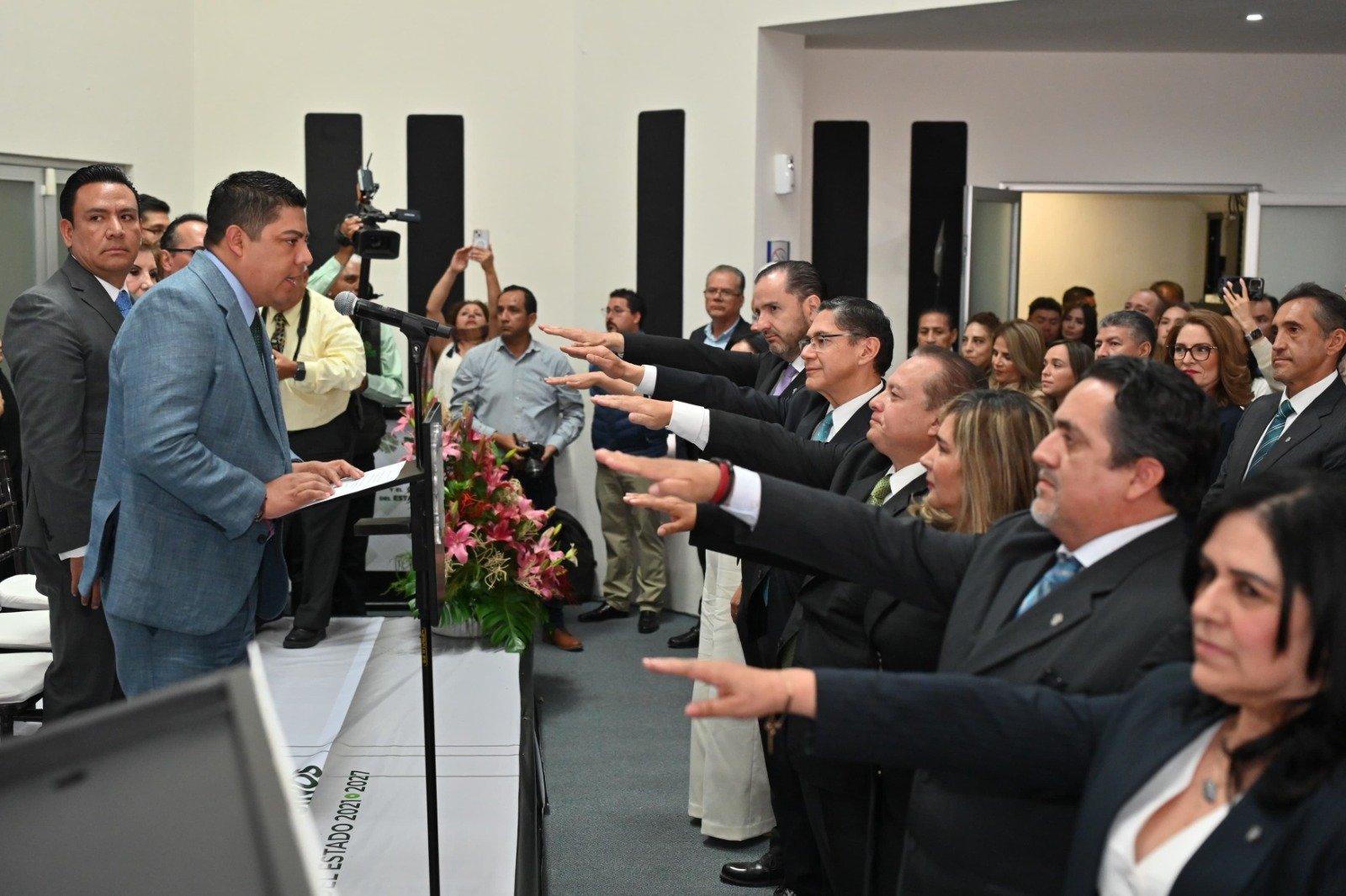 RICARDO GALLARDO REAFIRMA COMPROMISO CON EL NOTARIADO Y MÁS APOYO A LAS FAMILIAS