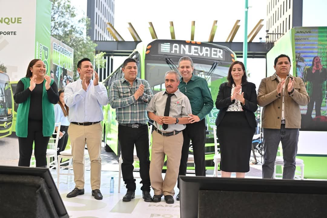 PERMISIONARIOS DE TRANSPORTE RECONOCEN INÉDITO APOYO DE RICARDO GALLARDO