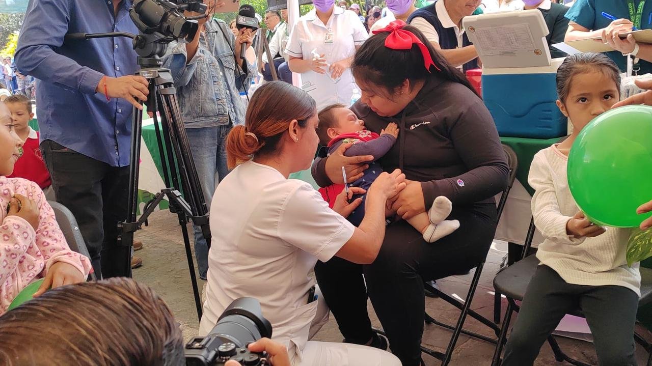 ARRANCA EN VILLA DE POZOS LA CAMPAÑA ESTATAL DE VACUNACIÓN