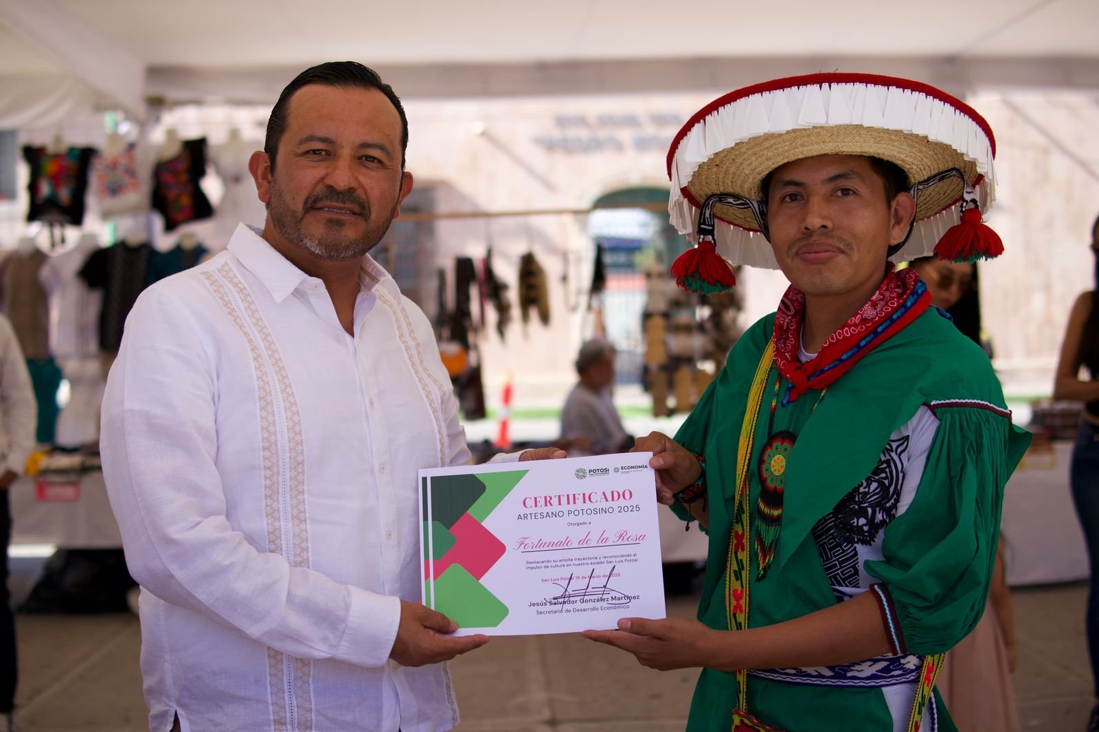 GOBIERNO ESTATAL FORTALECE LA ECONOMÍA ARTESANAL EN SLP