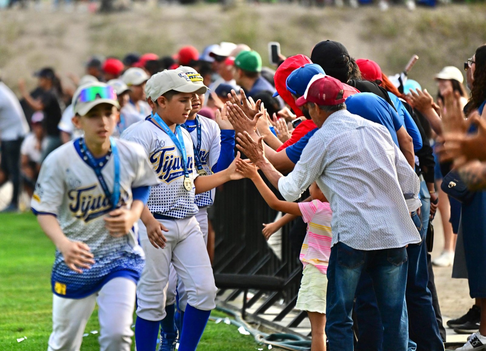 ASISTENCIA RÉCORD EN FINALES BÉISBOL EN EL POTOSÍ BASEBALL PARK