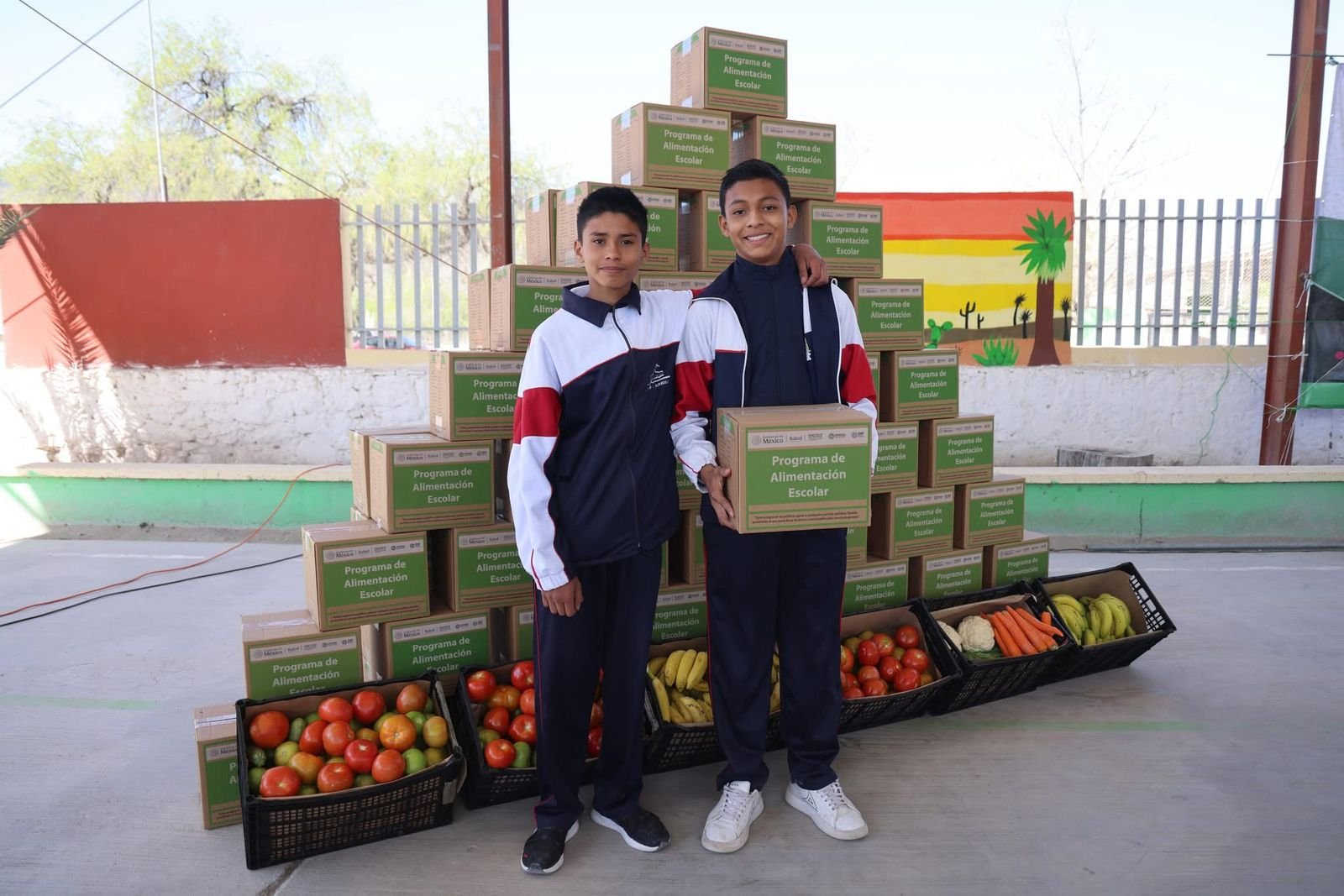 DIF ESTATAL PREPARA DESAYUNOS ESCOLARES CON PRODUCTOS LOCALES