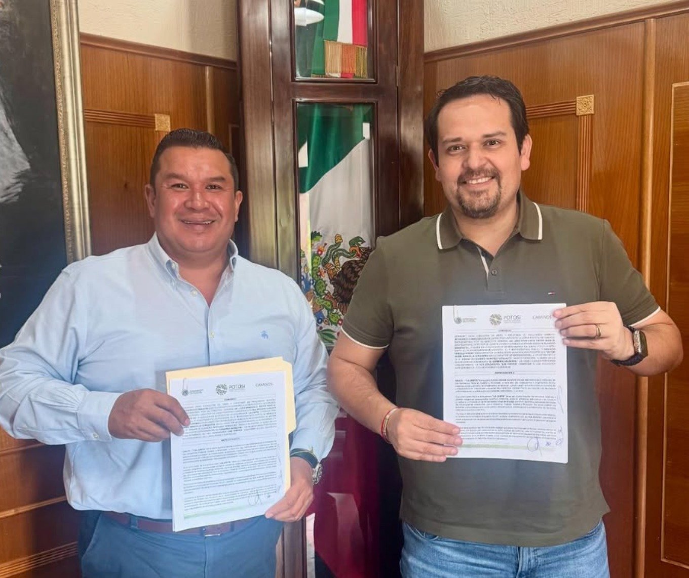 GOBIERNO ESTATAL MEJORA MÁS CAMINOS EN SLP