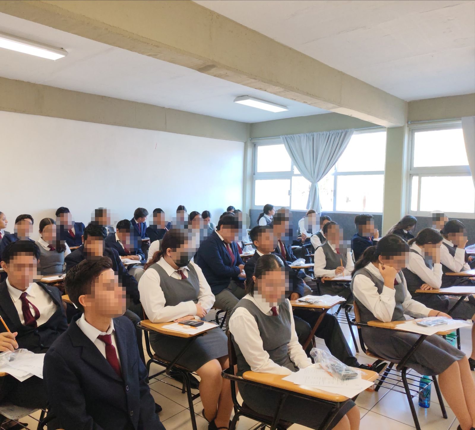 SEER APLICA EXAMEN ÚNICO A JÓVENES DE BACHILLERATO