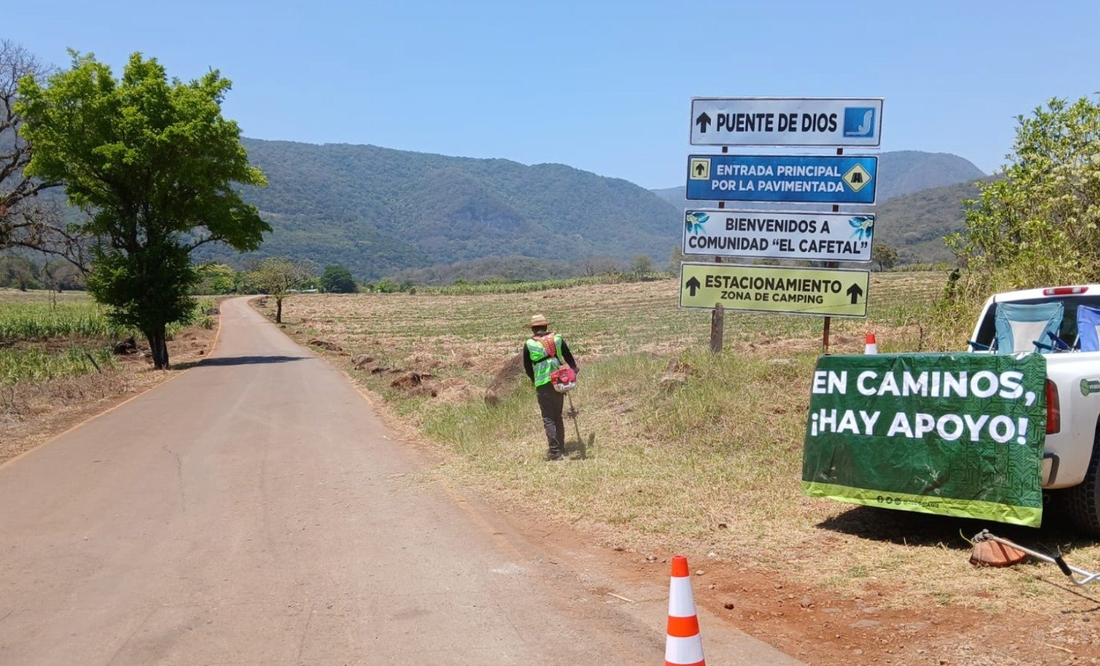 ESTADO ATIENDE CAMINOS DE ACCESO A SITIOS TURÍSTICOS