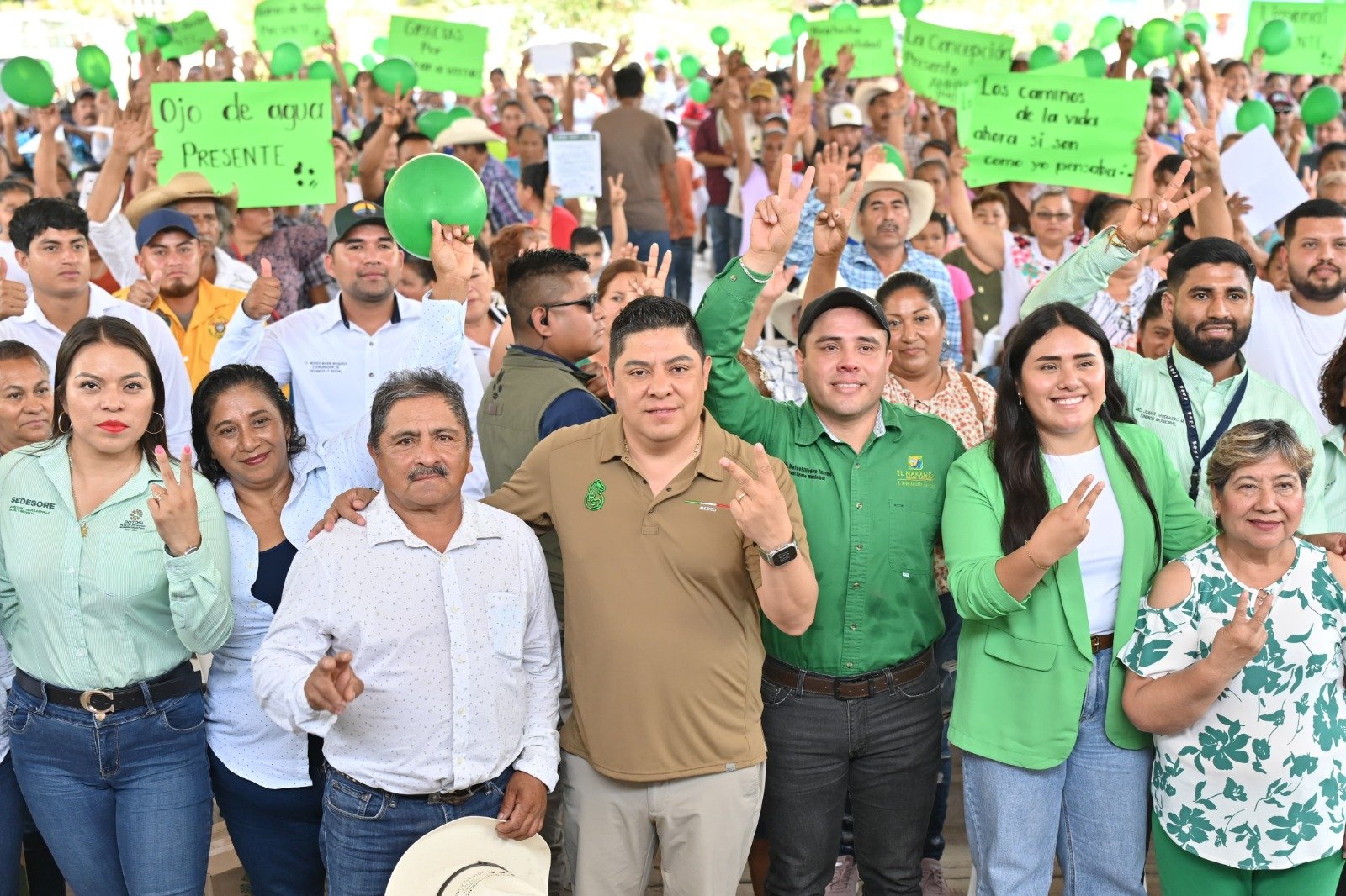 RICARDO GALLARDO ENTREGA MÁS OBRAS EN EL NARANJO