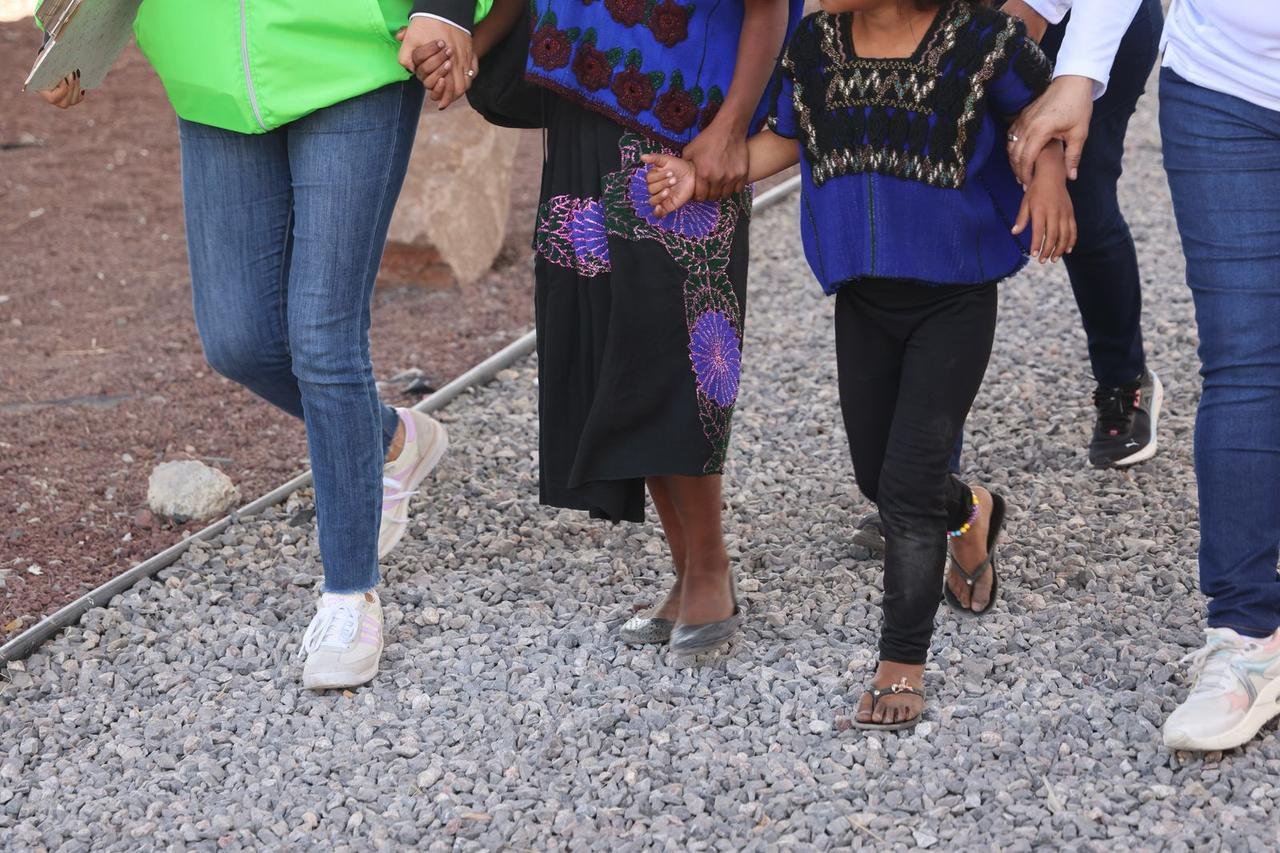 DIF ESTATAL RECORRE CRUCEROS PARA EVITAR TRABAJO INFANTIL