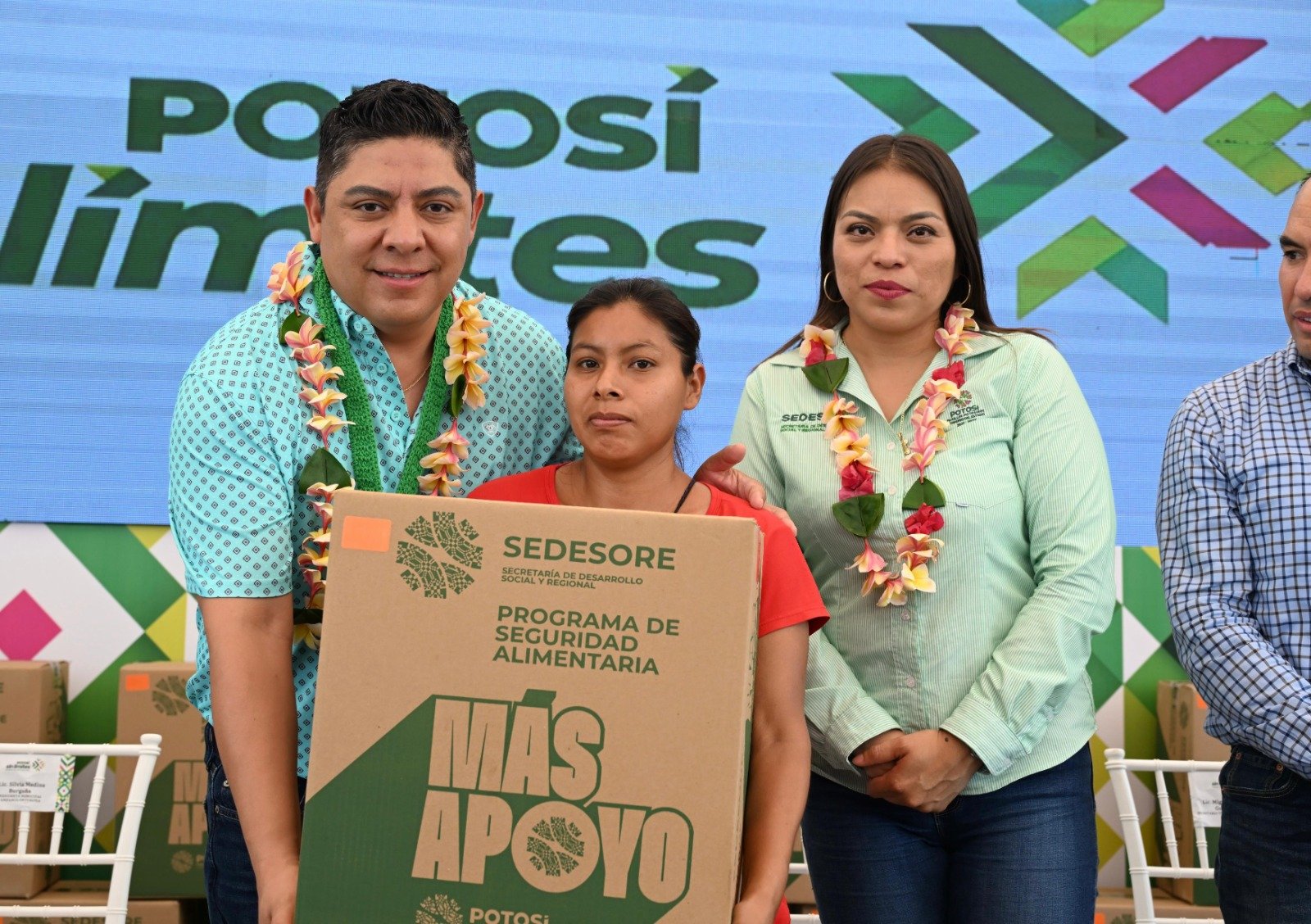 CON MOVILIDAD SIN LÍMITES, RICARDO GALLARDO RECONSTRUYE CARRETERA DEL EJE XOLOL-TAMUÍN