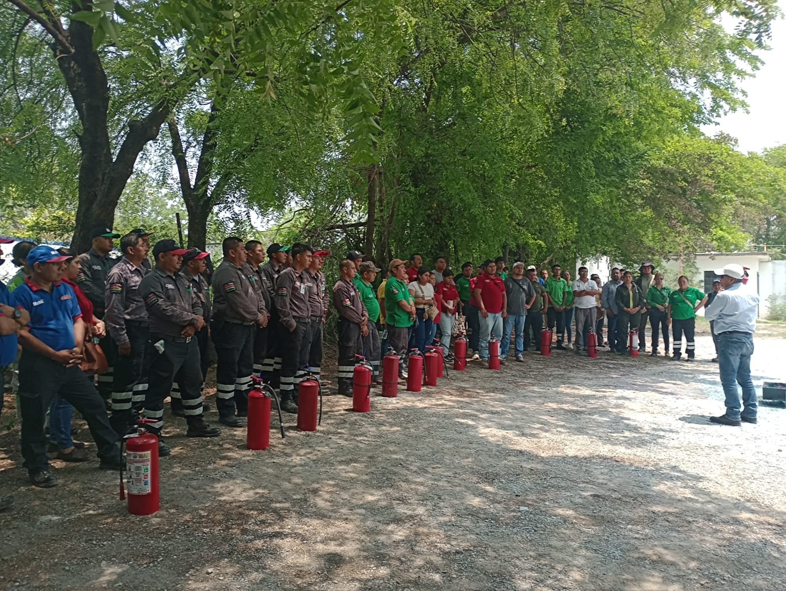 PROTECCIÓN CIVIL ESTATAL CAPACITA A DESPACHADORES DE GASOLINERÍAS