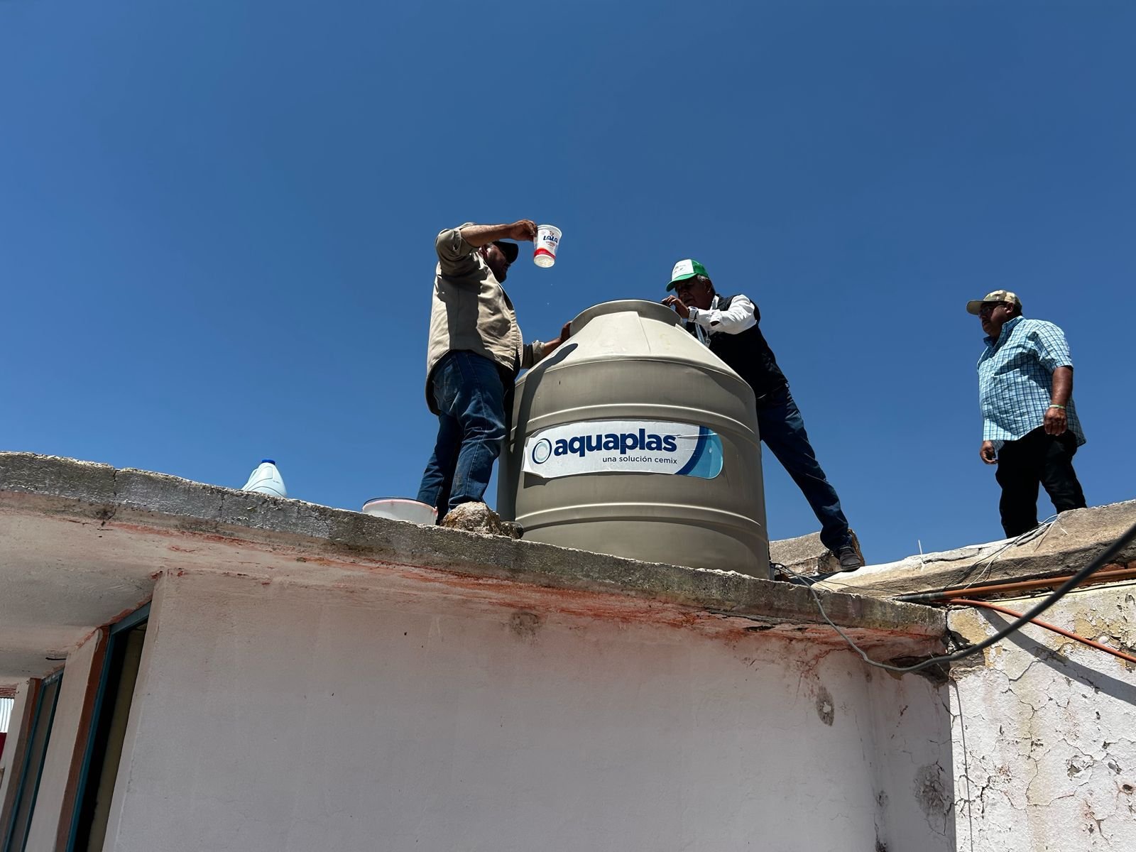 MONITOREA SALUD CALIDAD BACTERIOLÓGICA DEL AGUA