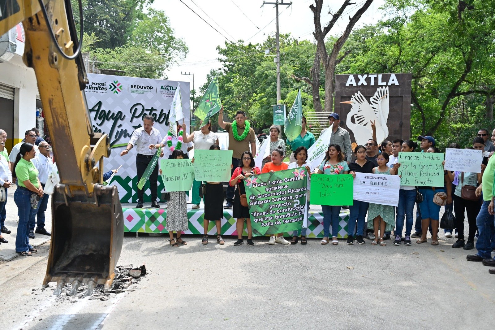 OBRAS HÍDRICAS Y VIALES COMO NUNCA ANTES EN LA HUASTECA POTOSINA