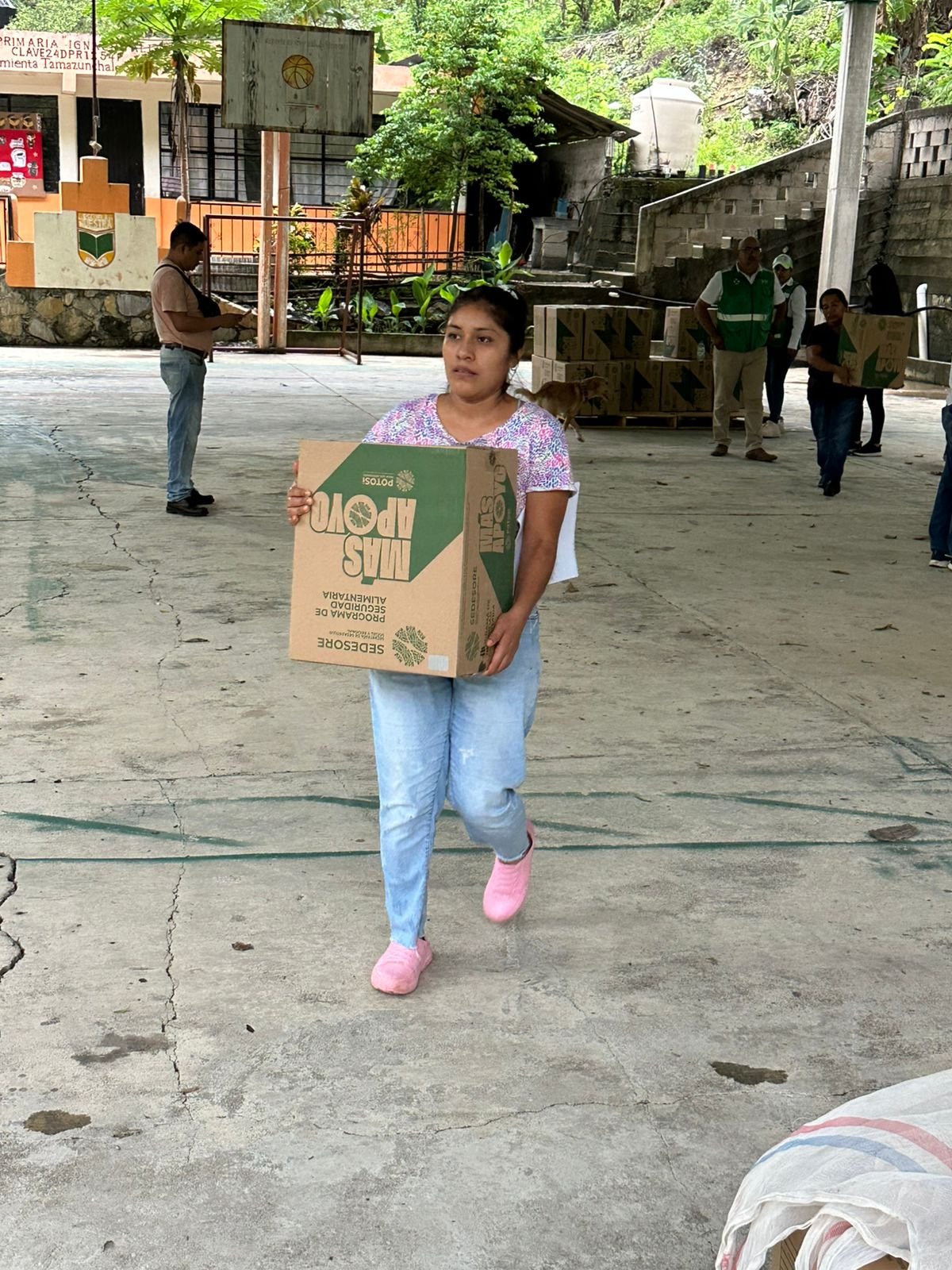 APOYOS SIN LÍMITES PARA LA HUASTECA TRAS LLUVIAS
