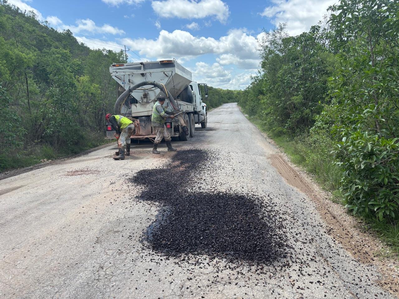 GOBIERNO ESTATAL ATENDIÓ 416 KILÓMETROS DE CAMINOS EN JUNIO