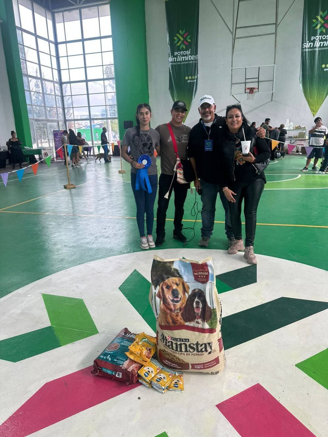 ANIMALISTAS Y COLECTIVOS RECONOCEN A RICARDO GALLARDO POR CONSTRUCCIÓN DEL REFUGIO “HUELLITAS”