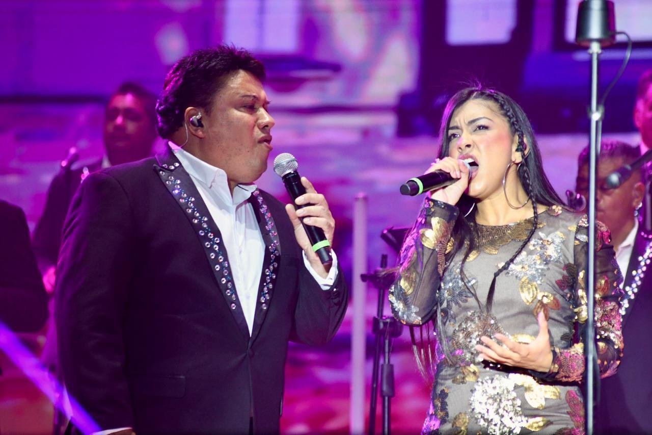 ENTREGA DE AMOR SIN LÍMITES CON LOS ÁNGELES AZULES