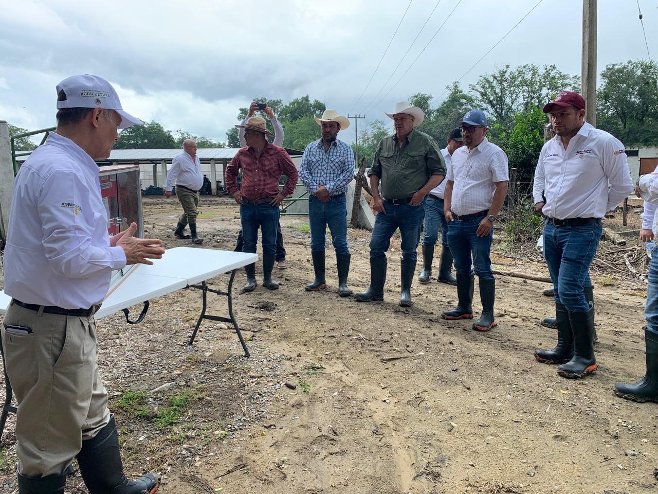 CAÑEROS DE LA HUASTECA RECIBEN APOYO SIN LÍMITES