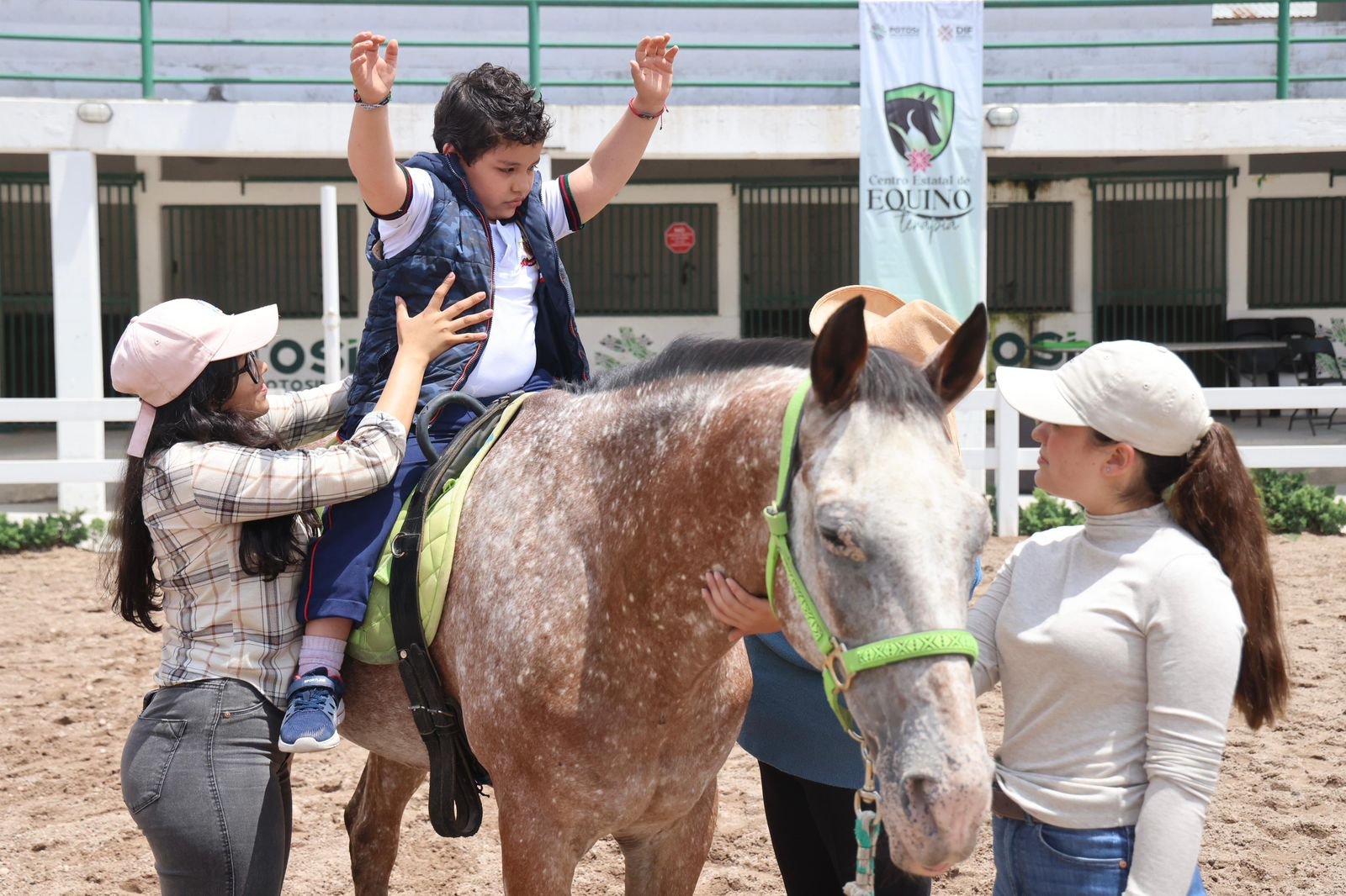 CONCLUYE CAPACITACIÓN DE SEGUNDA GENERACIÓN EN EQUINOTERAPIA
