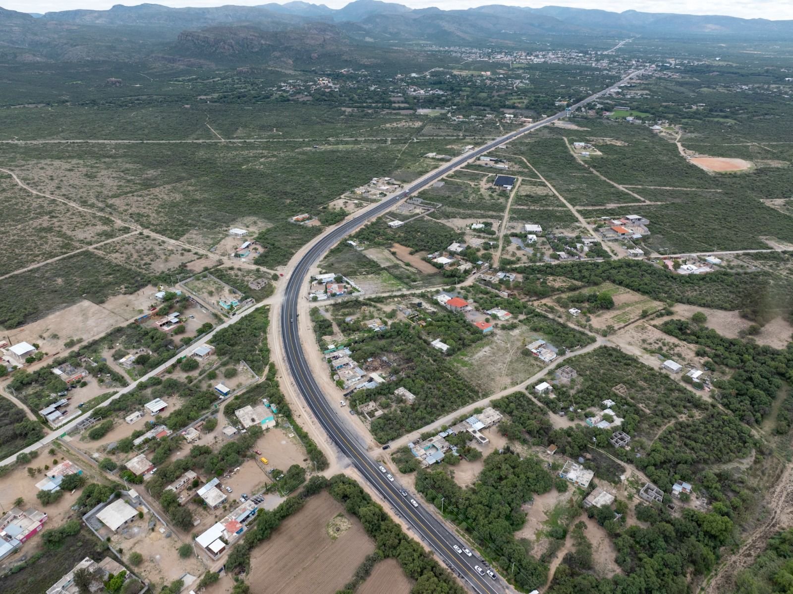 LLAMA RICARDO GALLARDO A CÁMARAS EMPRESARIALES A SUMARSE AL DESARROLLO DE SLP