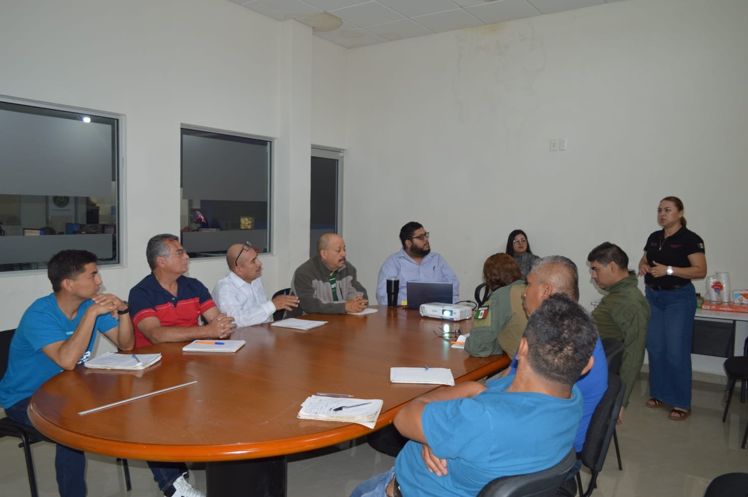 OPERADORES DEL 911 RECIBEN CAPACITACIÓN EN ATENCIÓN A MUJERES VÍCTIMAS DE VIOLENCIA