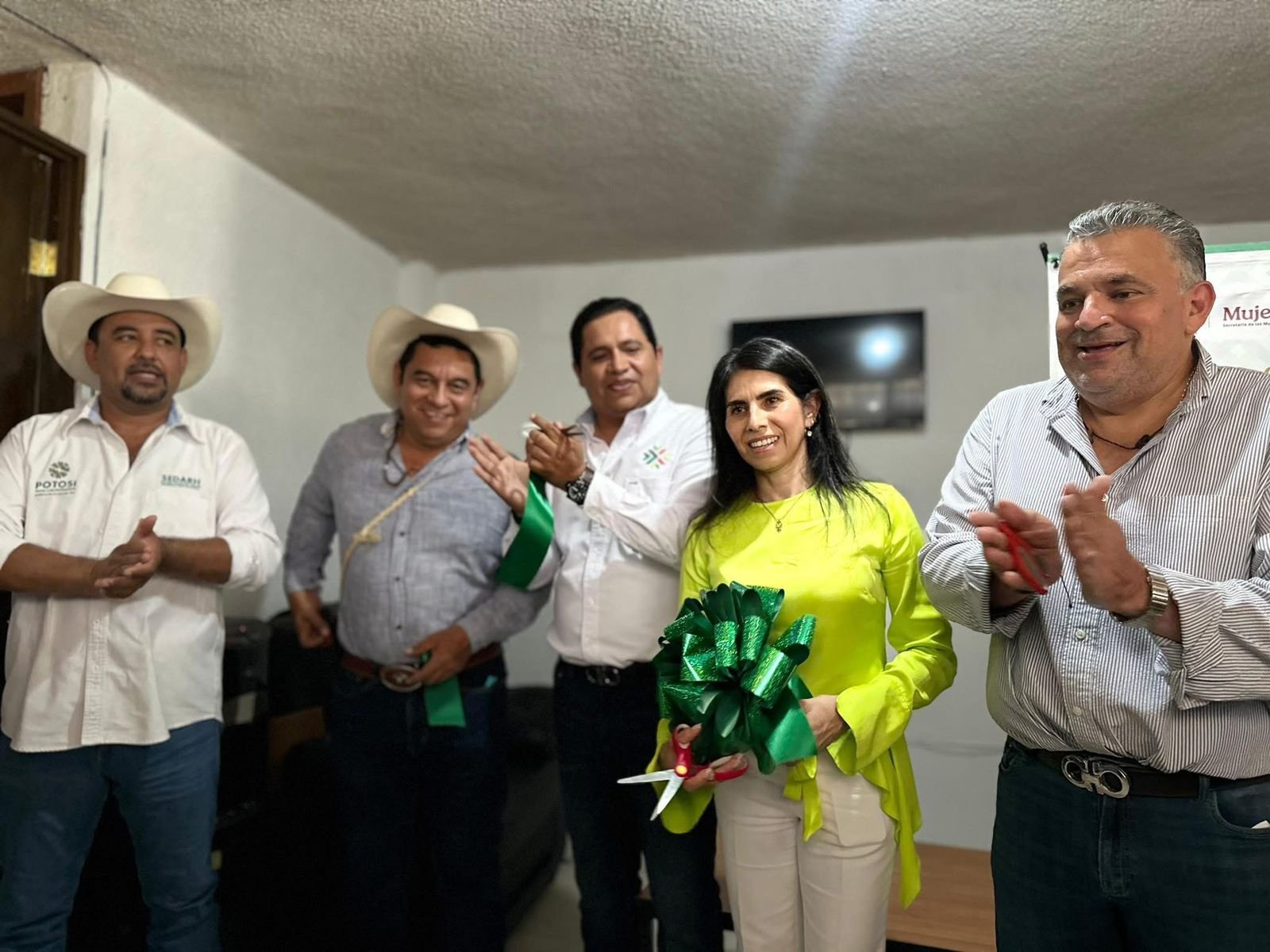 COORDINAN SIFIDE Y SECRETARÍA DE LAS MUJERES APOYOS INTEGRALES EN CIUDAD VALLES