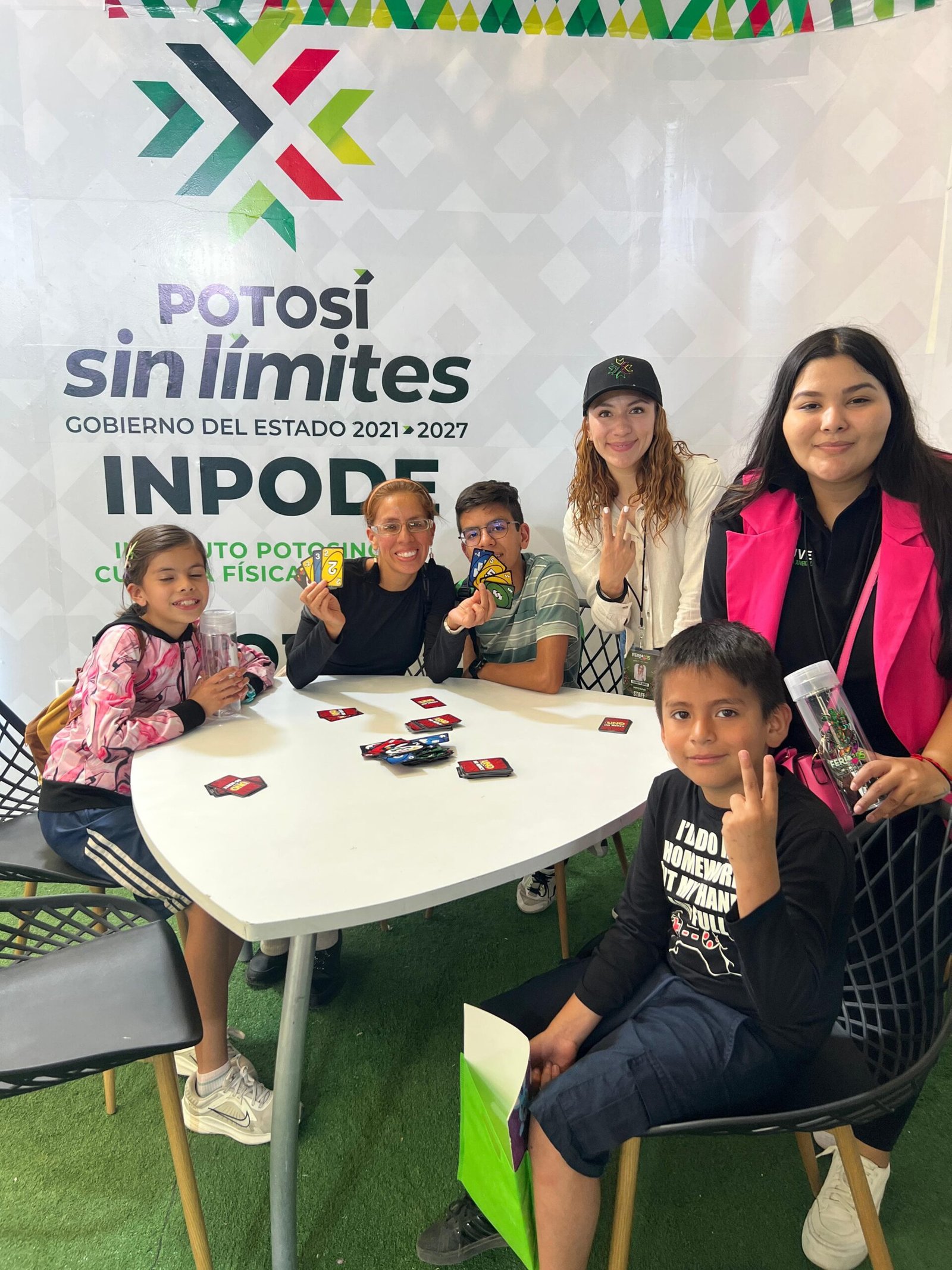 JÓVENES POTOSINOS DISFRUTAN Y APRENDEN SIN LÍMITES EN LA FENAPO 2025