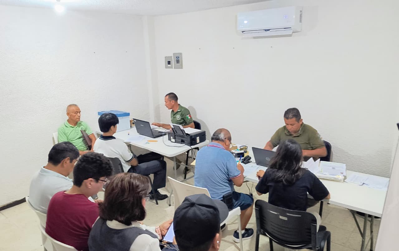 ENTREGAN CONSTANCIAS DE MANEJO A JÓVENES DE LA HUASTECA