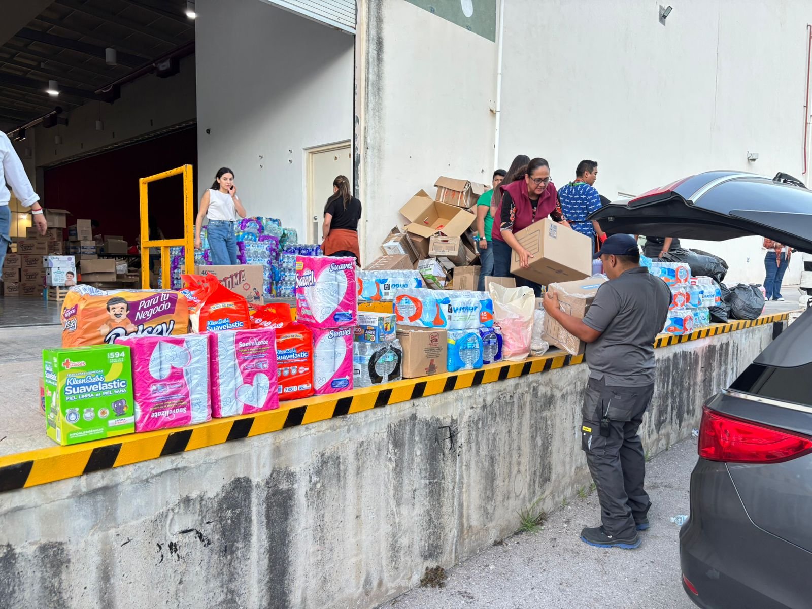 EMPRESAS POTOSINAS REFUERZAN EL APOYO A LA HUASTECA