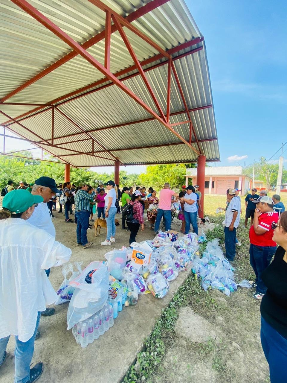 GOBIERNO ESTATAL BRINDA APOYO A COMUNIDADES DE SAN VICENTE