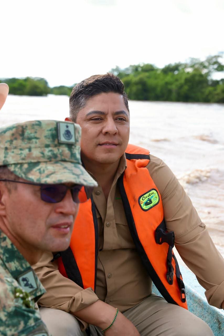 RICARDO GALLARDO LLEVA APOYO A FAMILIAS DAMNIFICADAS DE LA HUASTECA