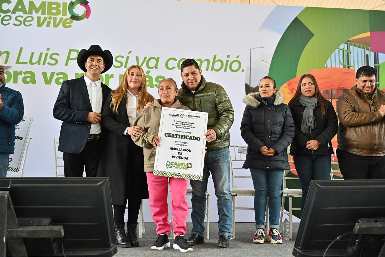 EN ALAQUINES, RICARDO GALLARDO PROMUEVE ESPACIOS RECREATIVOS Y DE VIVIENDA PARA FAMILIAS