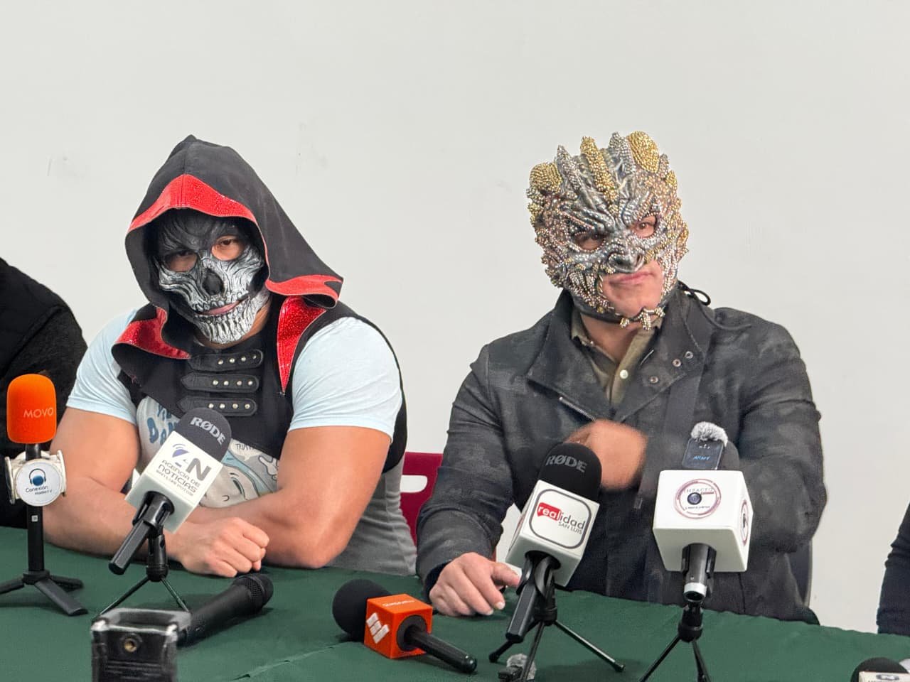 LUCHA LIBRE DE ALTO NIVEL LLEGA A LA FENAPO