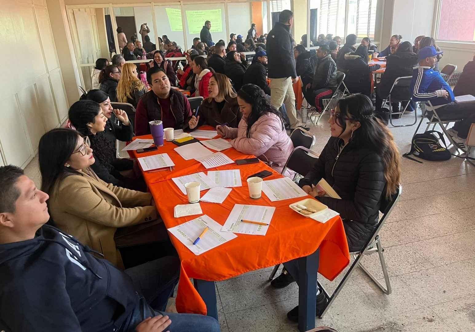 GOBIERNO CAPACITA DOCENTES EN IGUALDAD Y DIVERSIDAD