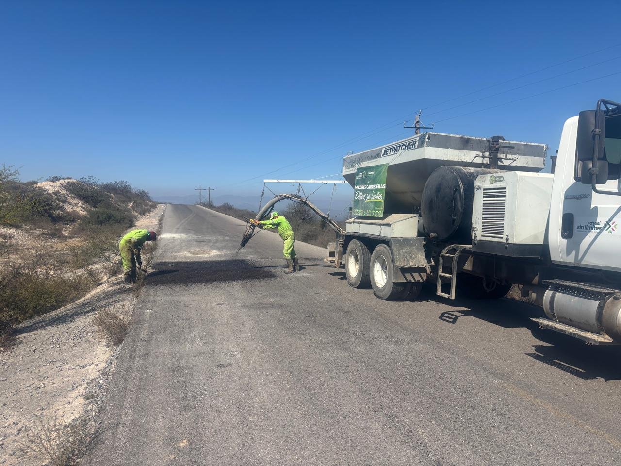 GOBIERNO ESTATAL CONCLUYE MEJORAMIENTO DE CAMINOS EN VILLA HIDALGO