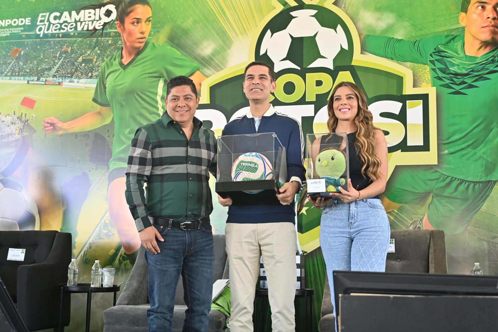 RAFAEL MÁRQUEZ RECONOCE IMPULSO AL DEPORTE DE RICARDO GALLARDO