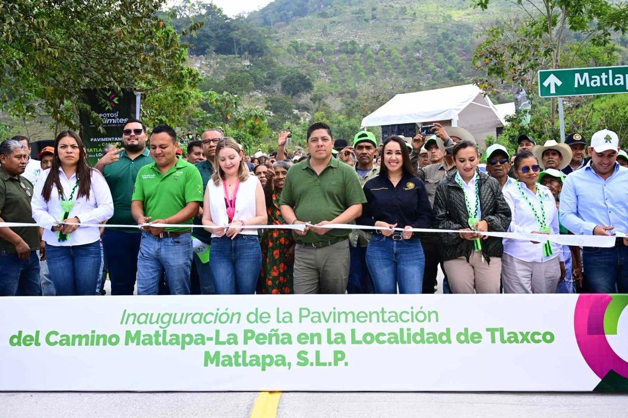 RICARDO GALLARDO CUMPLE EN MATLAPA CON CAMINO REHABILITADO EN TLAXCO
