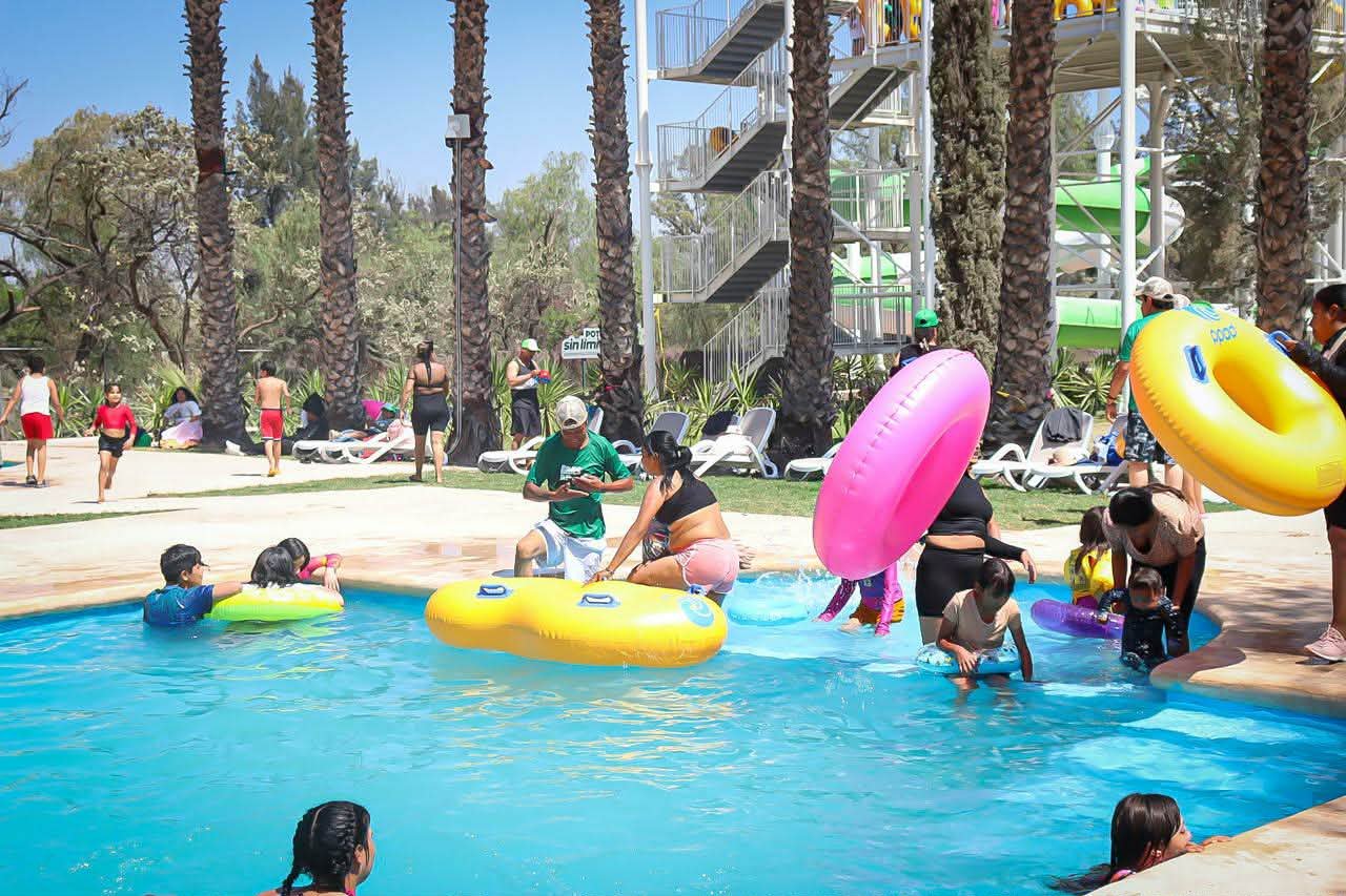 FAMILIAS LLENAN PARQUES ESTATALES EN SEMANA SANTA