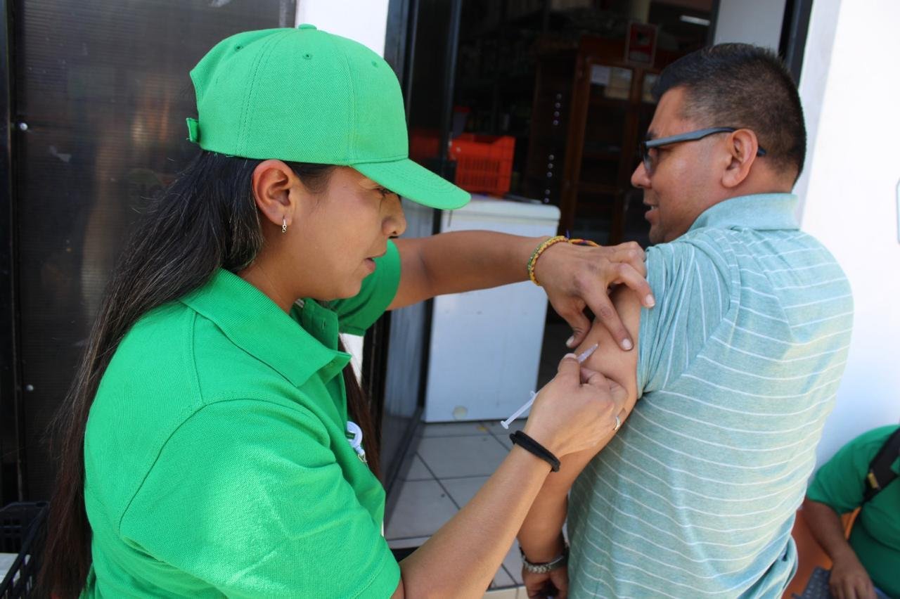 ESTADO ACERCA SERVICIOS DE SALUD A HOGARES DE SANTA MARÍA DEL RÍO