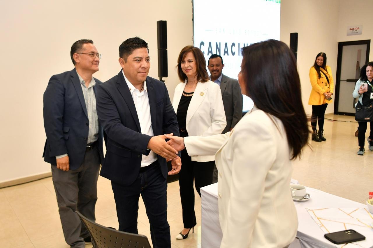 RICARDO GALLARDO FORTALECE COORDINACIÓN CON LA ALIANZA EMPRESARIAL EN BENEFICIO DE SAN LUIS POTOSÍ