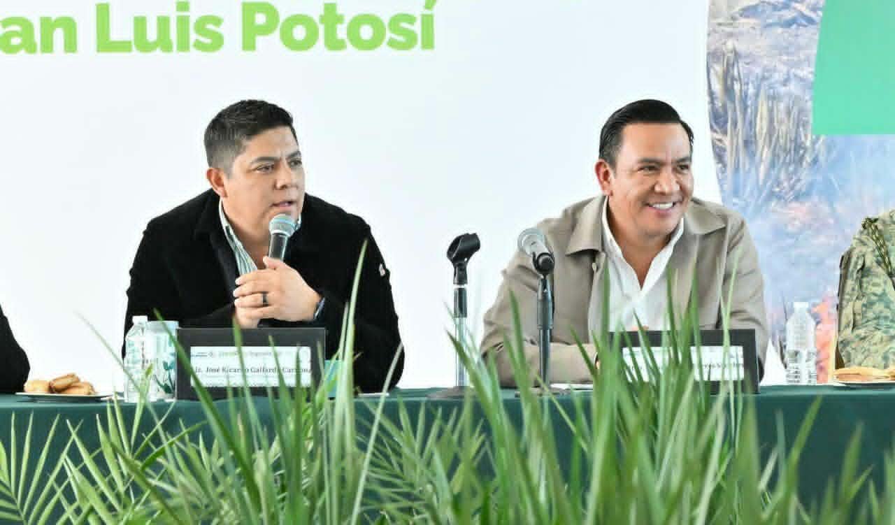 GOBIERNO ESTATAL FORTALECE PREVENCIÓN CON ENTREGA DE ATLAS DE RIESGO