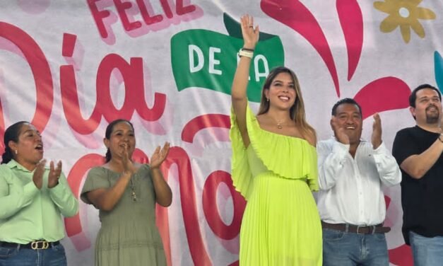 GOBIERNO DEL ESTADO CELEBRA A MADRES EN LA HUASTECA POTOSINA