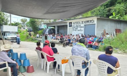 GOBIERNO DE AQUISMÓN CELEBRÓ A LA MAMÁS EN EL MIRADOR, TAMÁPATZ