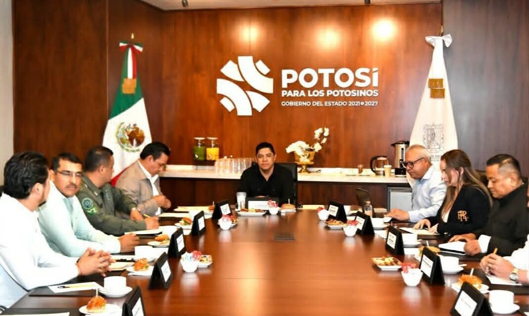 RICARDO GALLARDO Y ALCALDES FORTALECEN PAZ EN LA HUASTECA