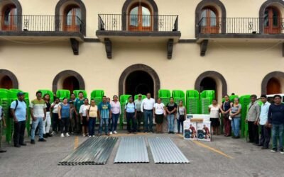 CONTINÚA GOBIERNO MUNICIPAL FORTALECIENDO A COMUNIDADES CON ENTREGA DE APOYOS