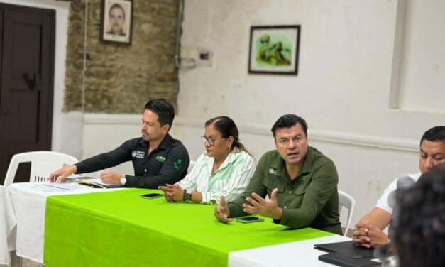 GOBIERNO ESTATAL LLEVA CERTEZA PATRIMONIAL A FAMILIAS DE TANCANHUITZ