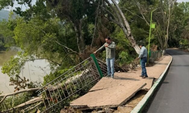 GOBIERNO ESTATAL REHABILITARÁ DAÑOS OCASIONADOS POR TROMBA EN CAMINO AXTLA-COMOCA